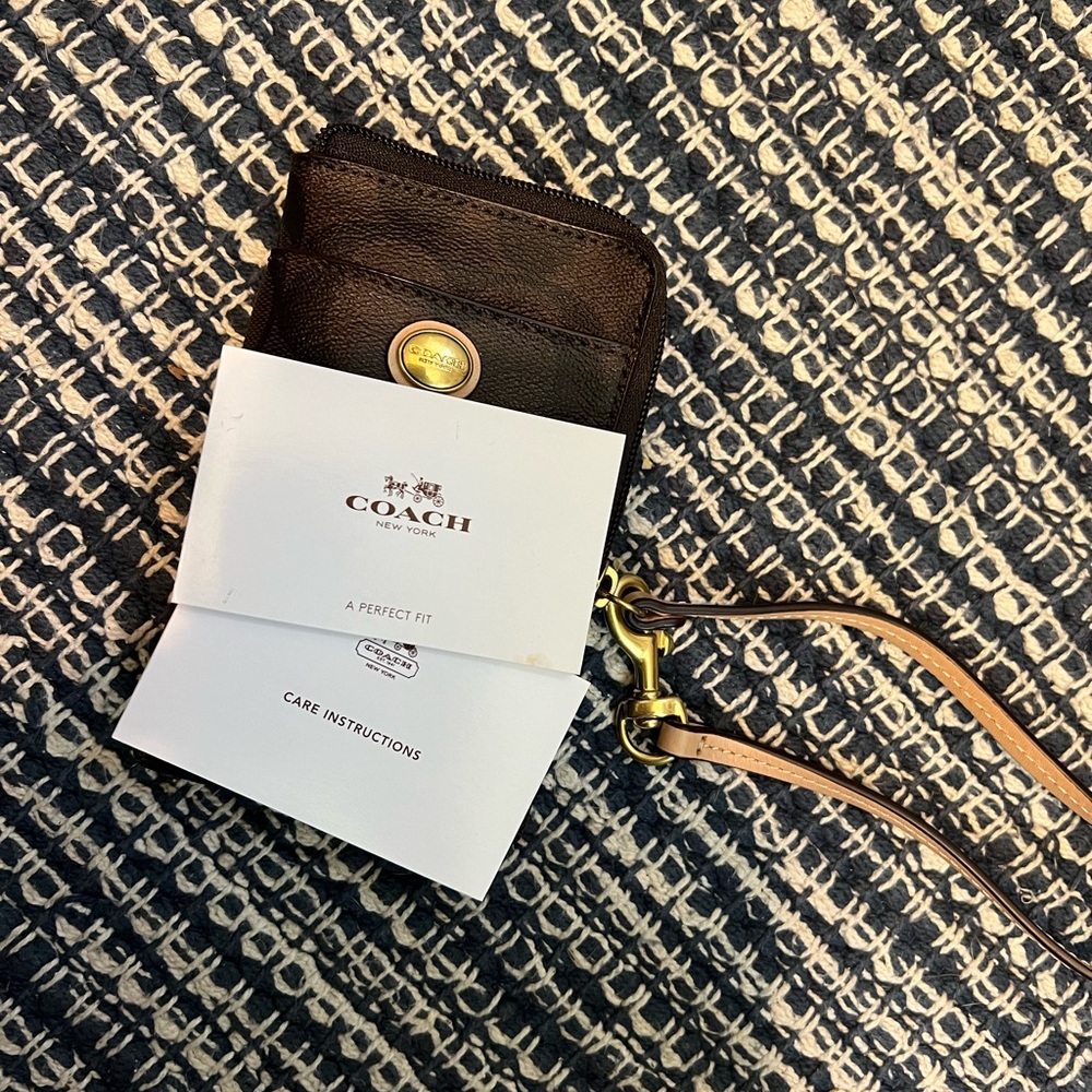 Coach wristlet!!